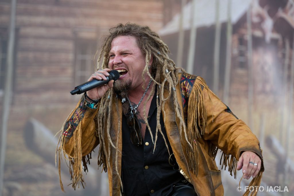 Summer Breeze Open Air 2018 in Dinkelsbhl (SBOA)
Korpiklaani auf der Main Stage
Snger Jonne Jrvel