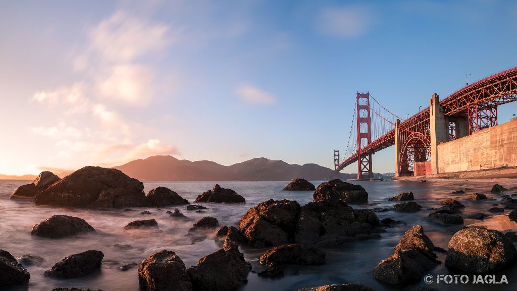 Kalifornien - September 2018
Golden Gate Bridge - Fort Point Rock
San Francisco - Marshall's Beach
