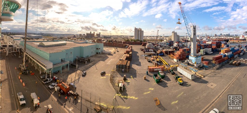 70000 Tons of Metal 2019
Port of Fort Lauderdale just before depature