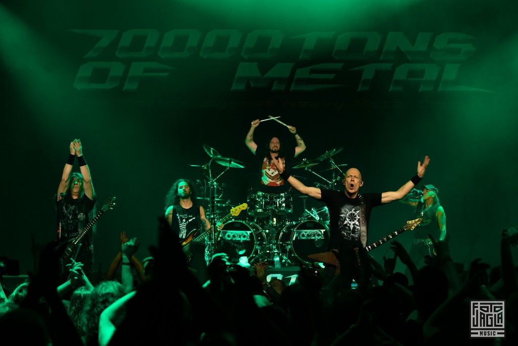70000 Tons of Metal 2019
Accept - Royal Theater