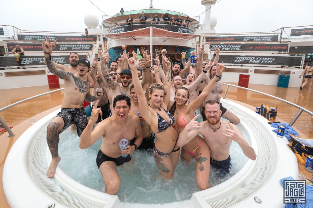 70000 Tons of Metal 2019
Pooldeck Impression