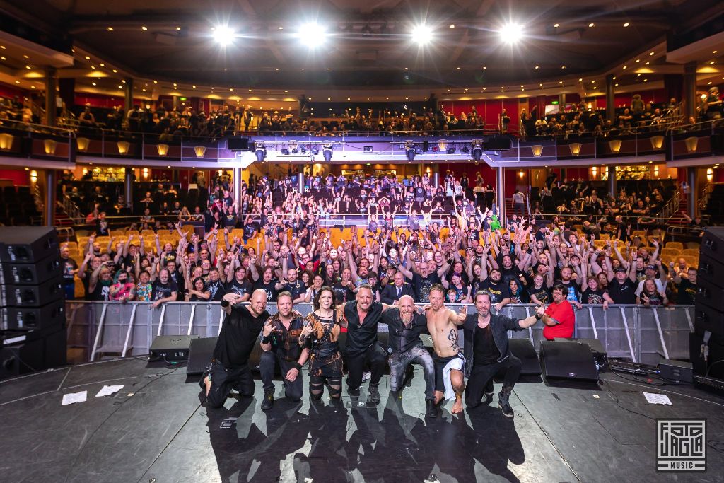 70000 Tons of Metal 2019
Van Canto - Royal Theater