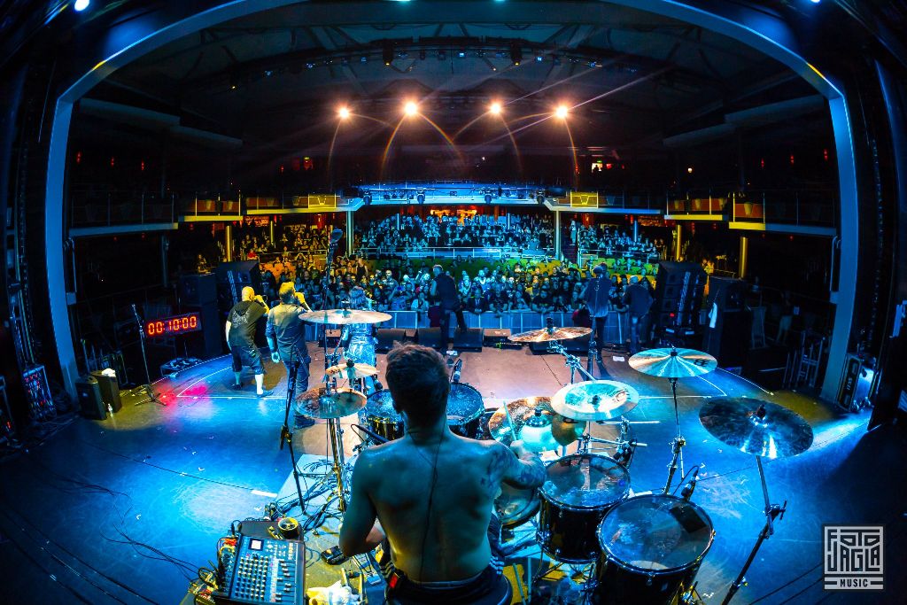 70000 Tons of Metal 2019
Van Canto - Royal Theater