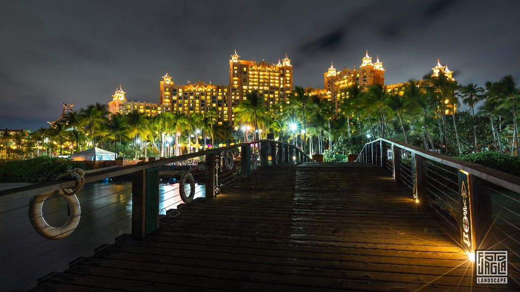 Atlantis Paradise Island Resort
Bahamas, Paradise Island
Nachtaufnahme der Royal Towers mit Langzeitbelichtung