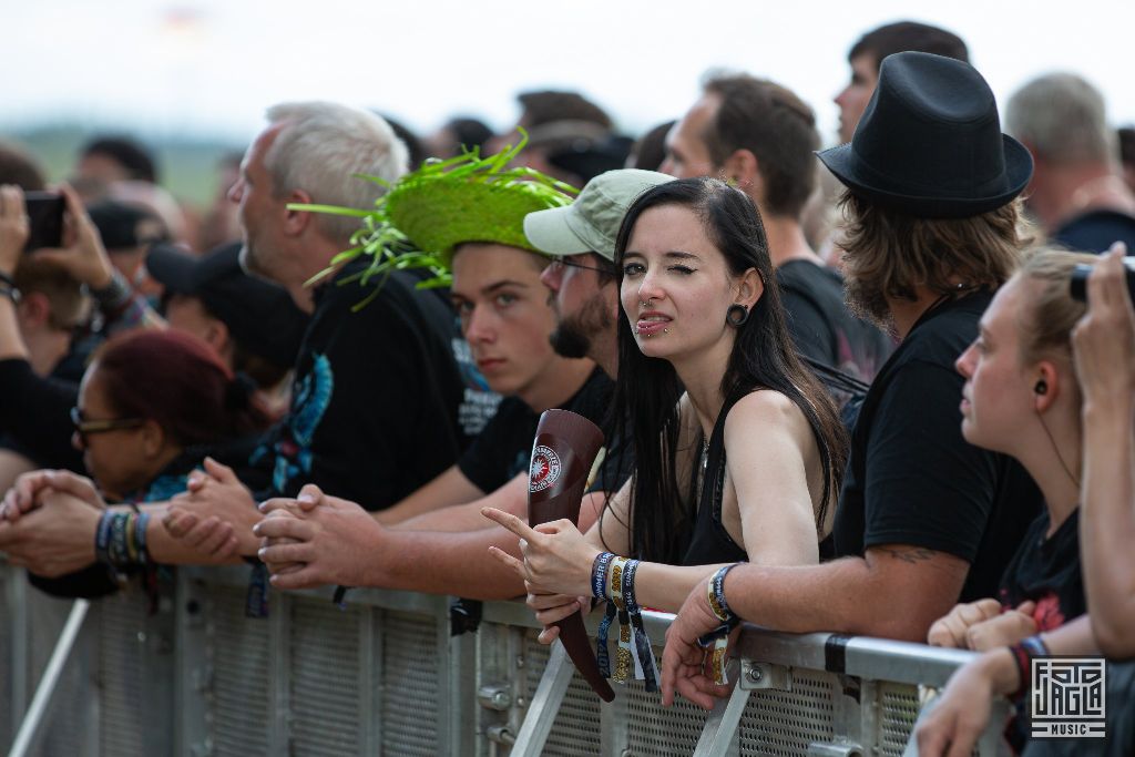 Summer Breeze Open Air 2019 in Dinkelsbhl (SBOA)
Crowd bei Clawfinger vor der Main Stage