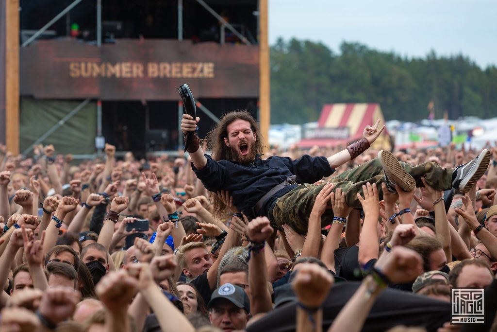 Summer Breeze Open Air 2019 in Dinkelsbhl (SBOA)
Impressionen bei Equilibrium vor der Main Stage