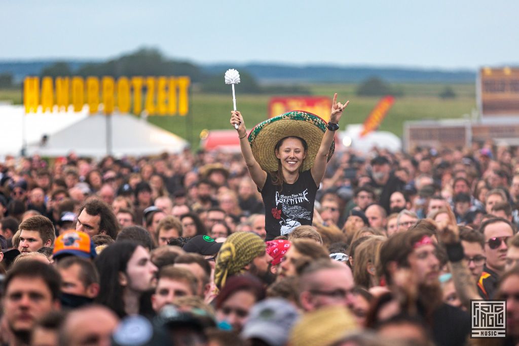 Summer Breeze Open Air 2019 in Dinkelsbhl (SBOA)
Impressionen bei Eluveitie vor der Main Stage