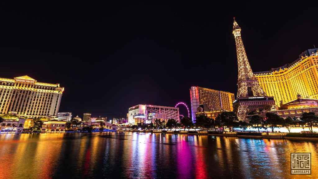 Las Vegas 2019
Strip View with the Eiffel Tower and Caesars Palace at the Fountains of Bellagio