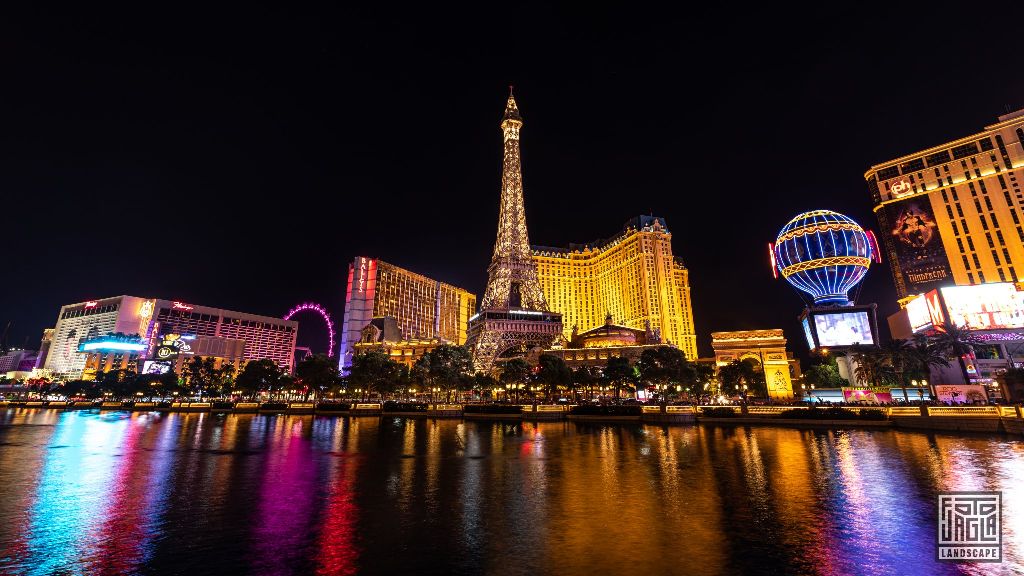 Las Vegas 2019
Strip View with the Eiffel Tower and Caesars Palace at the Fountains of Bellagio