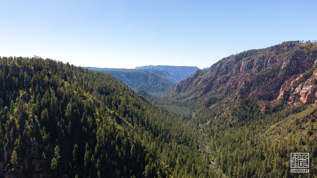 Oak Creek Vista Overlook in Sedona
Arizona, USA 2019