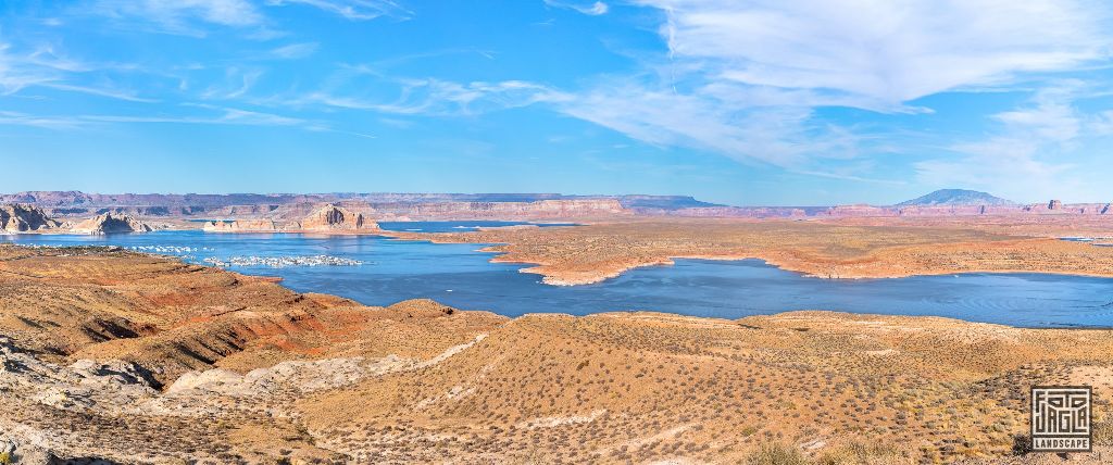 Wahweap Overlook over Lake Powell, Page
Arizona, USA 2019