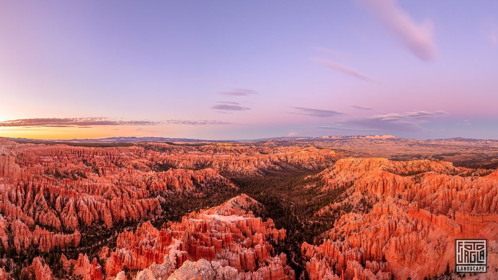 Sunset at Bryce Point in Bryce Canyon National Park
Utah 2019