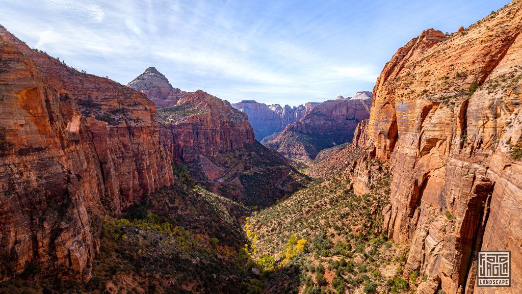Canyon Overlook in Zion National Park
Utah 2019