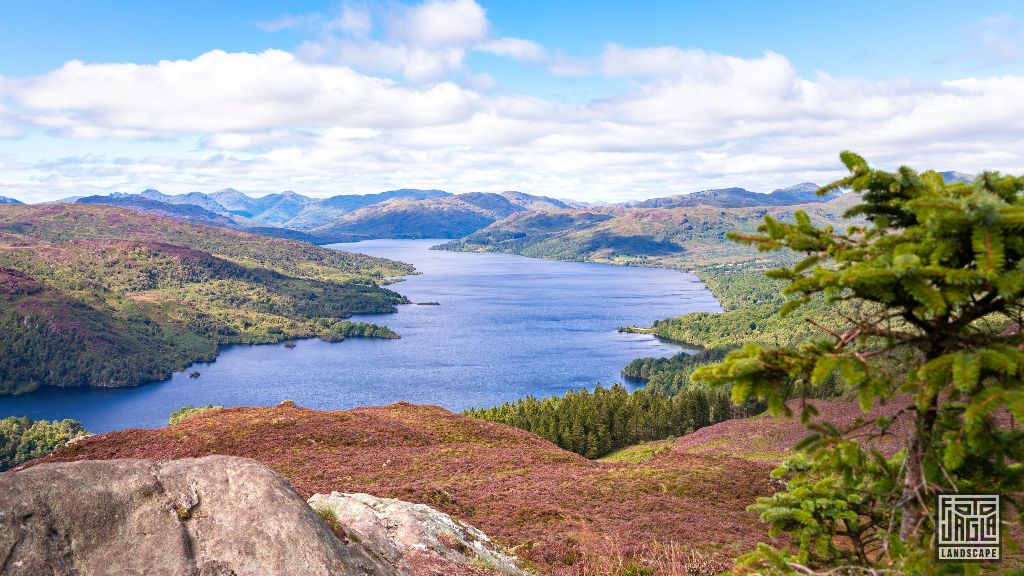 Sicht vom Ben A'an ber Loch Katrine
Loch Lomond and The Trossachs National Park
Schottland - September 2020