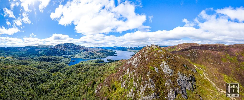 Sicht vom Ben A'an ber Loch Katrine
Loch Lomond and The Trossachs National Park
Schottland - September 2020