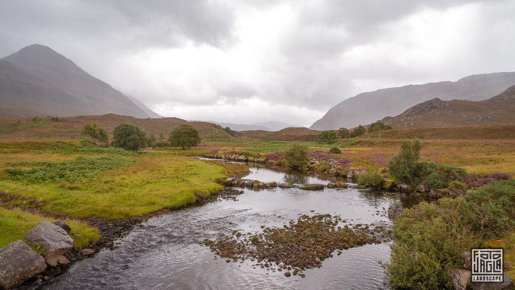 Blick von der Balgy Bridge ber den Balgy River
Schottland - September 2020