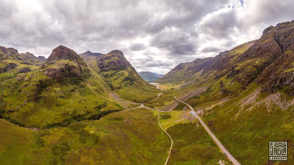 Three Sisters in Glen Coe - Die wunderschönen Highlands von oben
Schottland - September 2020