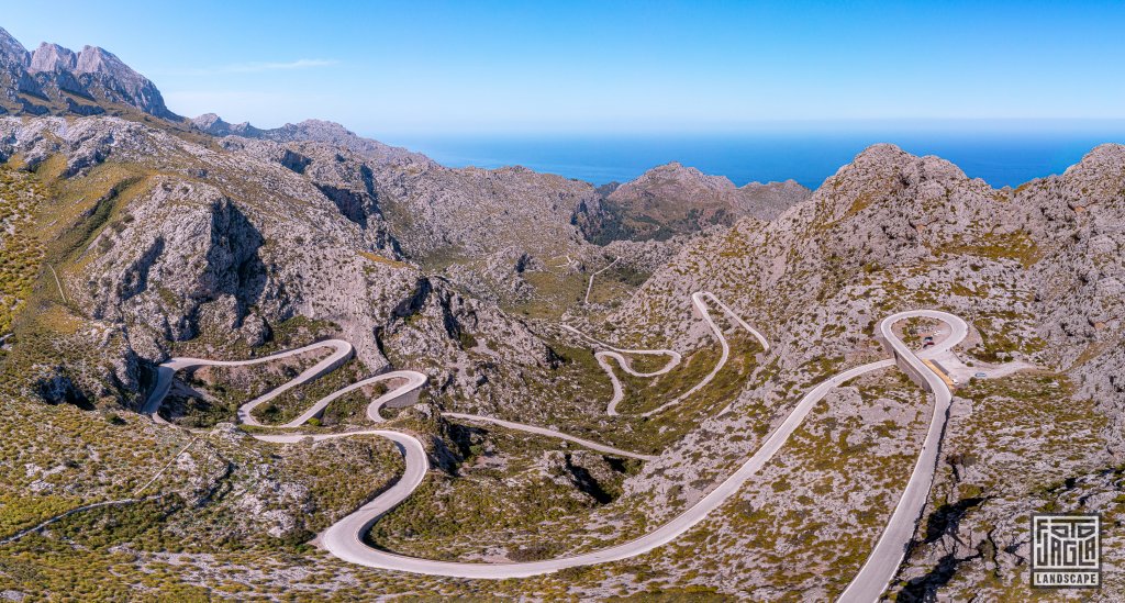 Mallorca
Aussichtspunkt Mirador Coll de Reis
Die Serpentinen nach Torrent de Pareis