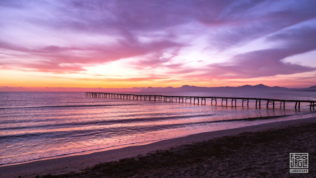 Mallorca
Steg am Platja de Muro nhe Alcudia 
Sonnenaufgang am Strand