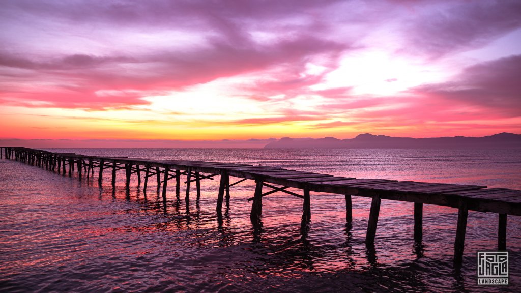 Mallorca
Steg am Platja de Muro nhe Alcudia 
Sonnenaufgang am Strand