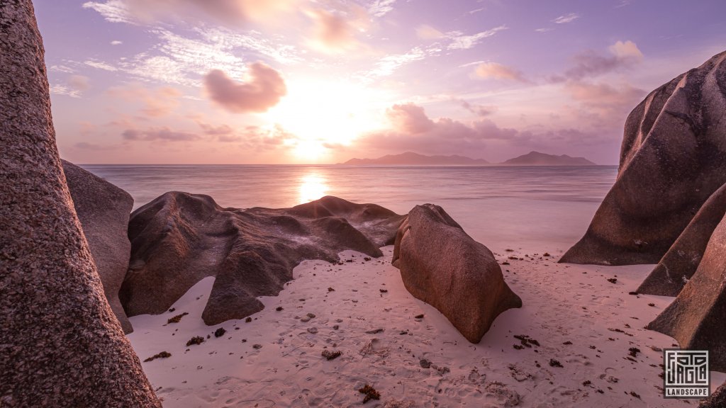 Sonnenuntergang am Anse Source d'Argent
La Digue, Seychellen 2021