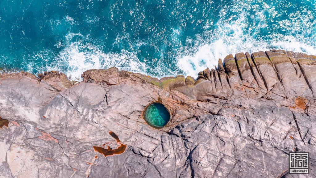 Ros Sodyer / Rock Pool aus der Luft am Takamaka Beach
Mah, Seychellen 2021