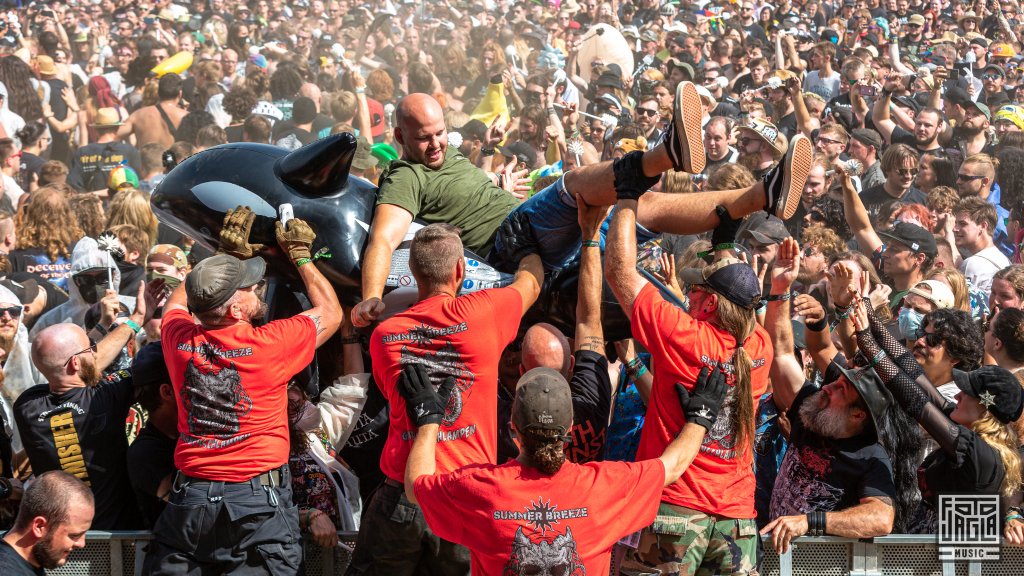 Summer Breeze Open Air 2022 in Dinkelsbhl
Impressionen bei Gutalax - T-Stage
Rollstuhlfahrer beim Crowdsurfen