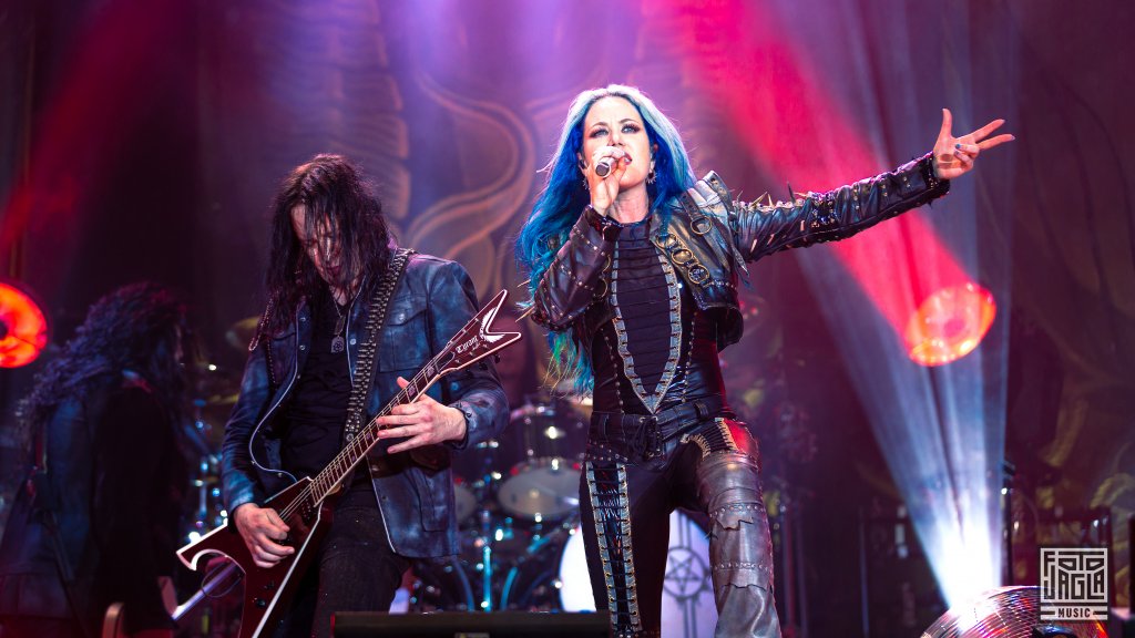 Summer Breeze Open Air 2022 in Dinkelsbhl
Arch Enemy - Mainstage
Alissa White-Gluz