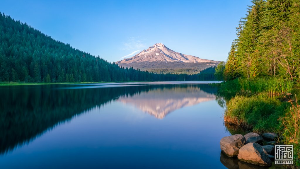 Der Mount Hood spiegelt sich im Trillium Lake
Sonnenuntergang im Mt Hood National Forest
Oregon 2022