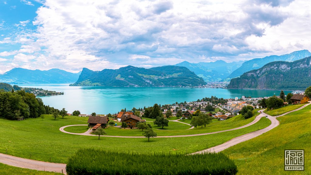 Vierwaldstttersee und die Ortschaft Hergiswil
Wanderung hoch zum Pilatus Berg
Schweiz