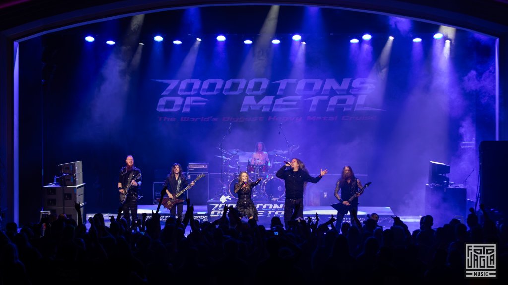 Leaves Eyes
Day 1 - Royal Theater
70000 Tons of Metal 2024