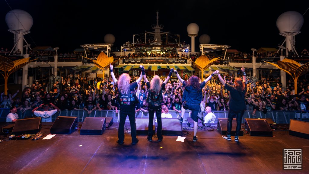 Abschlussfoto von Grave Digger
Pool Deck Stage auf der Freedom Of The Seas (Royal Caribbean)
70000 Tons of Metal 2024