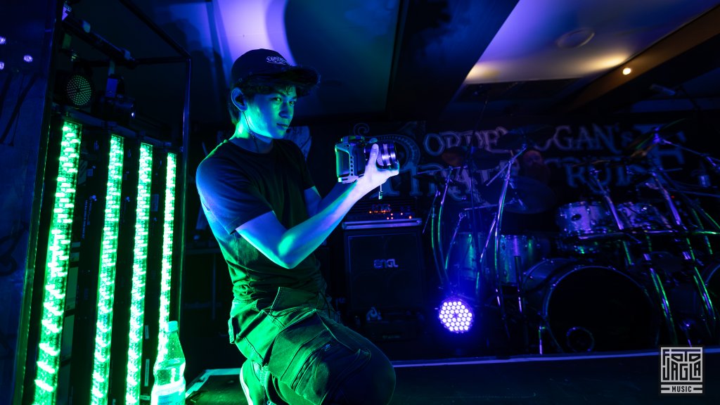 Seebs Lehrling filmt die Show
Orden Ogan - Pirate Cruise III
21.09.2024 auf dem Mhnesee