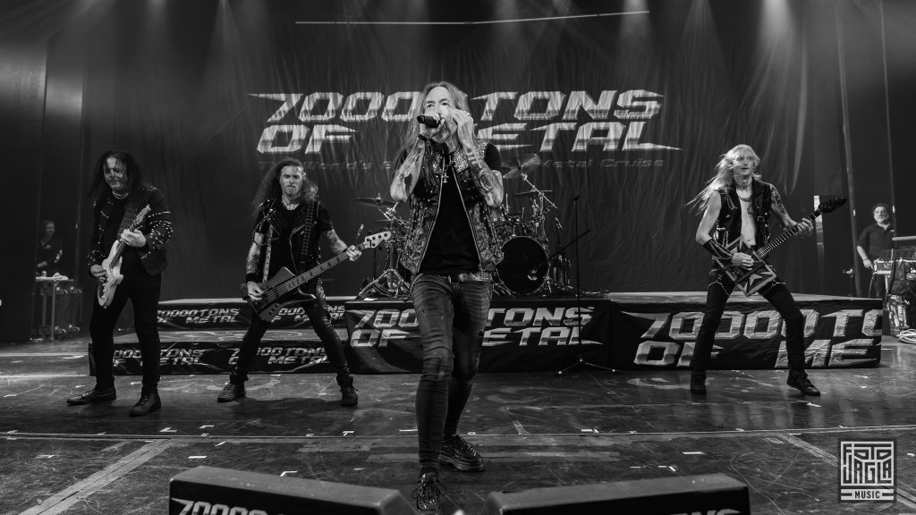 Hammerfall
Day 1 - Royal Theater
70000 Tons of Metal 2025