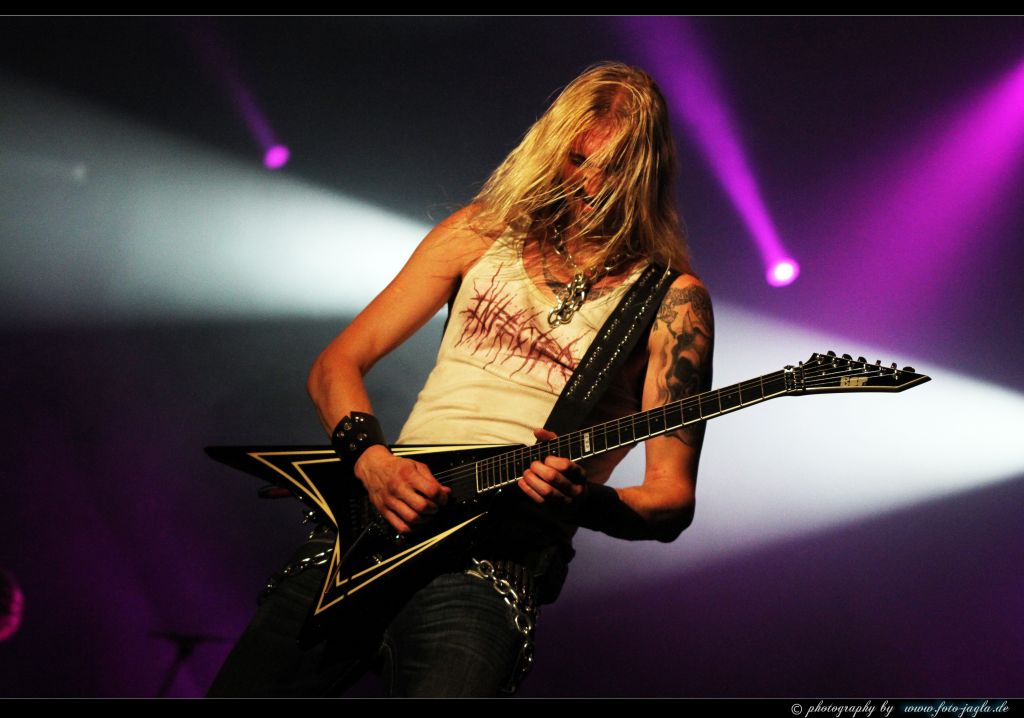 HAMMERFALL ::. Summer Breeze 2011