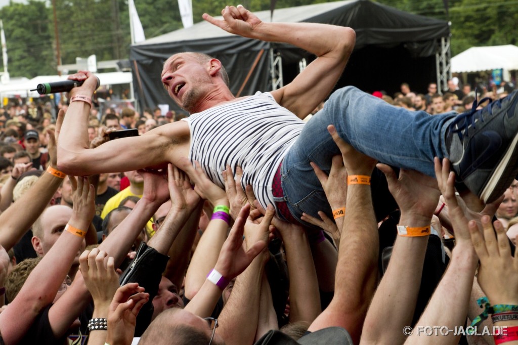 CLAWFINGER ::. Devil Side Festival 2012 (Oberhausen, Gelnde Turbinenhalle)