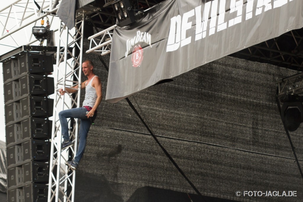 CLAWFINGER ::. Devil Side Festival 2012 (Oberhausen, Gelnde Turbinenhalle)