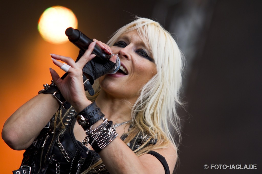 DORO ::. Devil Side Festival 2012 (Oberhausen, Gelnde Turbinenhalle)