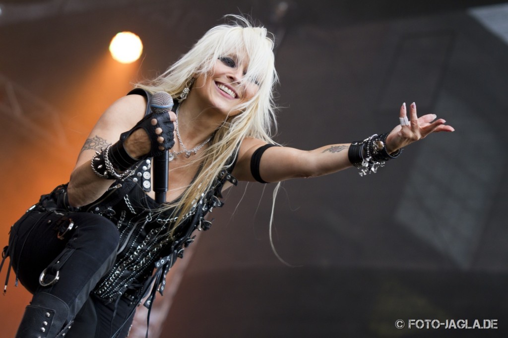 DORO ::. Devil Side Festival 2012 (Oberhausen, Gelnde Turbinenhalle)