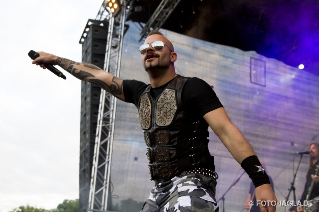 SABATON ::. Devil Side Festival 2012 (Oberhausen, Gelnde Turbinenhalle)