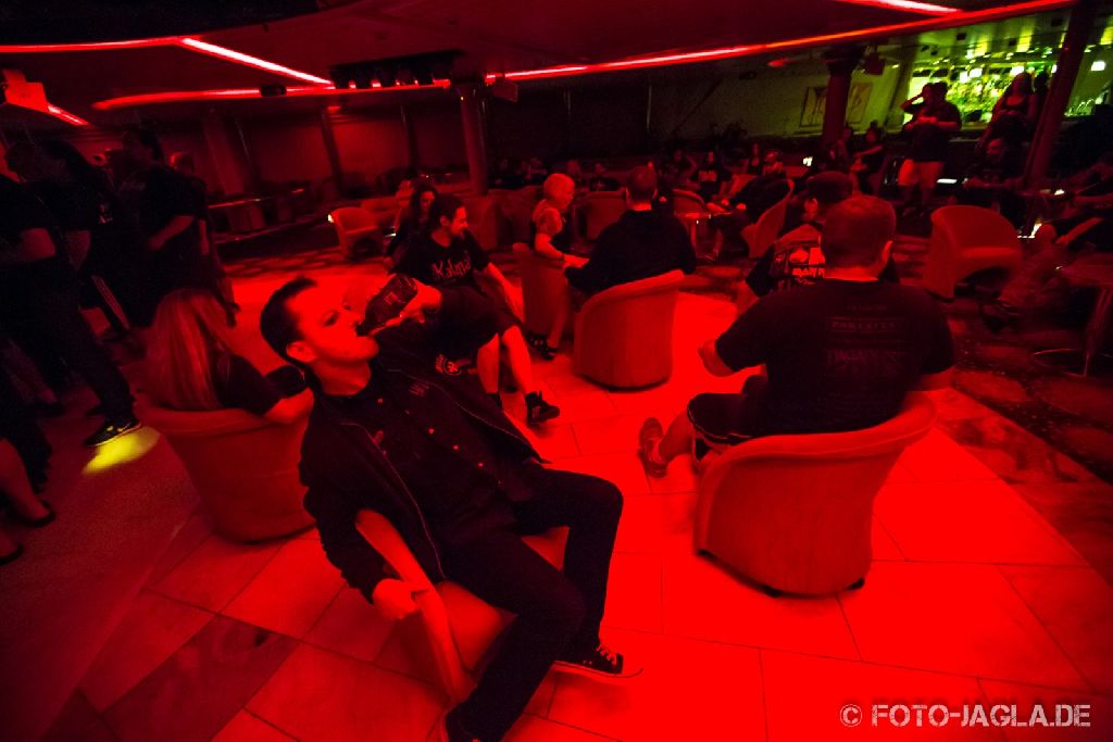 Barge To Hell 2012 ::. Chairpit