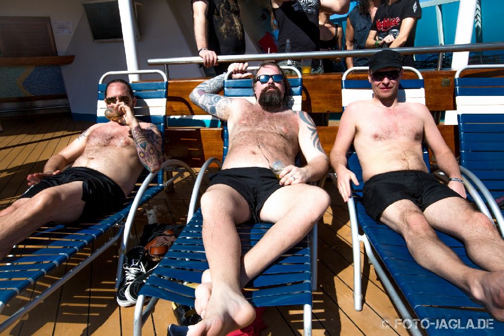 70000 Tons of Metal 2013 ::. In Flames chilling on Pooldeck ::. http://www.foto-jagla.de