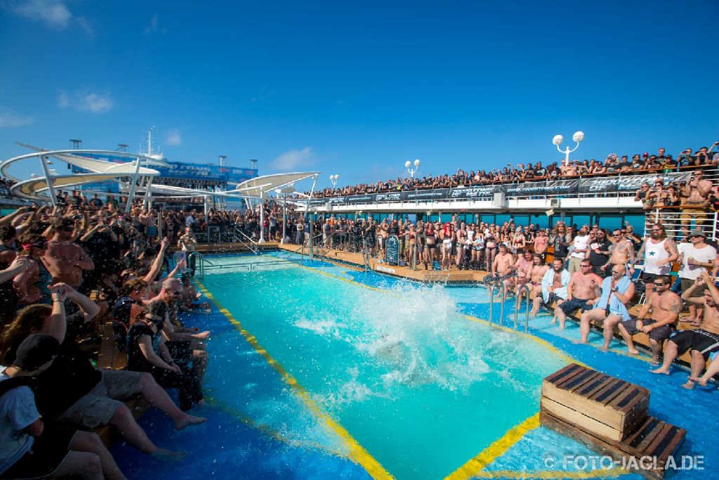 70000 Tons of Metal 2013 ::. Belly Flop Contest ::. http://www.foto-jagla.de