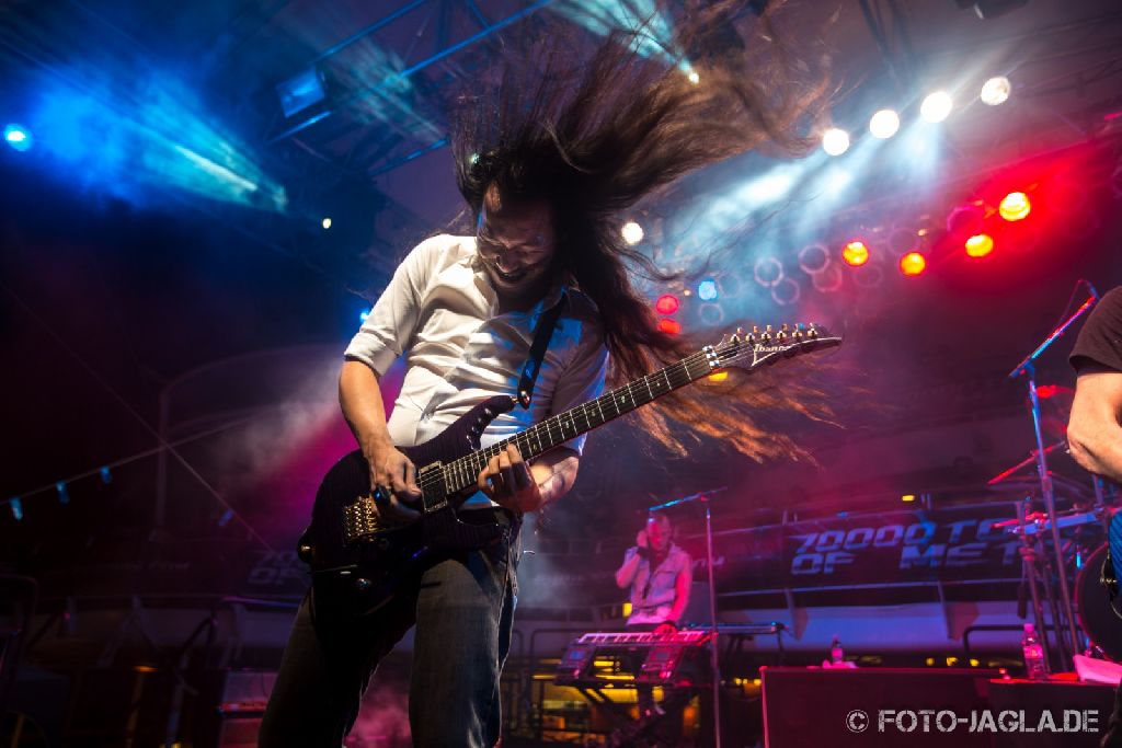 70000 Tons of Metal 2013 ::. Dragonforce ::. http://www.foto-jagla.de