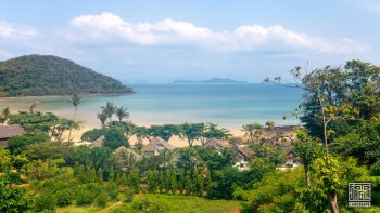 Schöne Strandbucht am Mira Montra The Beachfront Resort
Landschaftsfotografie auf der Insel Insel Ko Mak
Thailand