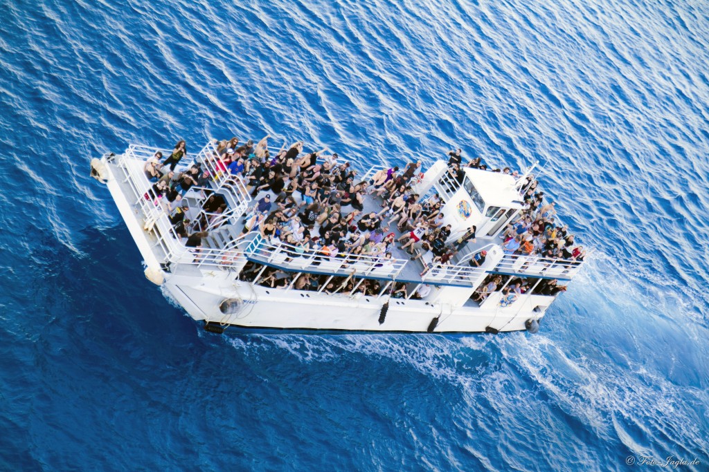 70000 Tons of Metal 2012 ::. Miami, Florida ::. Meute auf dem Weg zur Majesty of the Seas 70000 Tons of Metal 2012 ::. Miami, Florida ::. Meute auf dem Weg zur Majesty of the Seas
