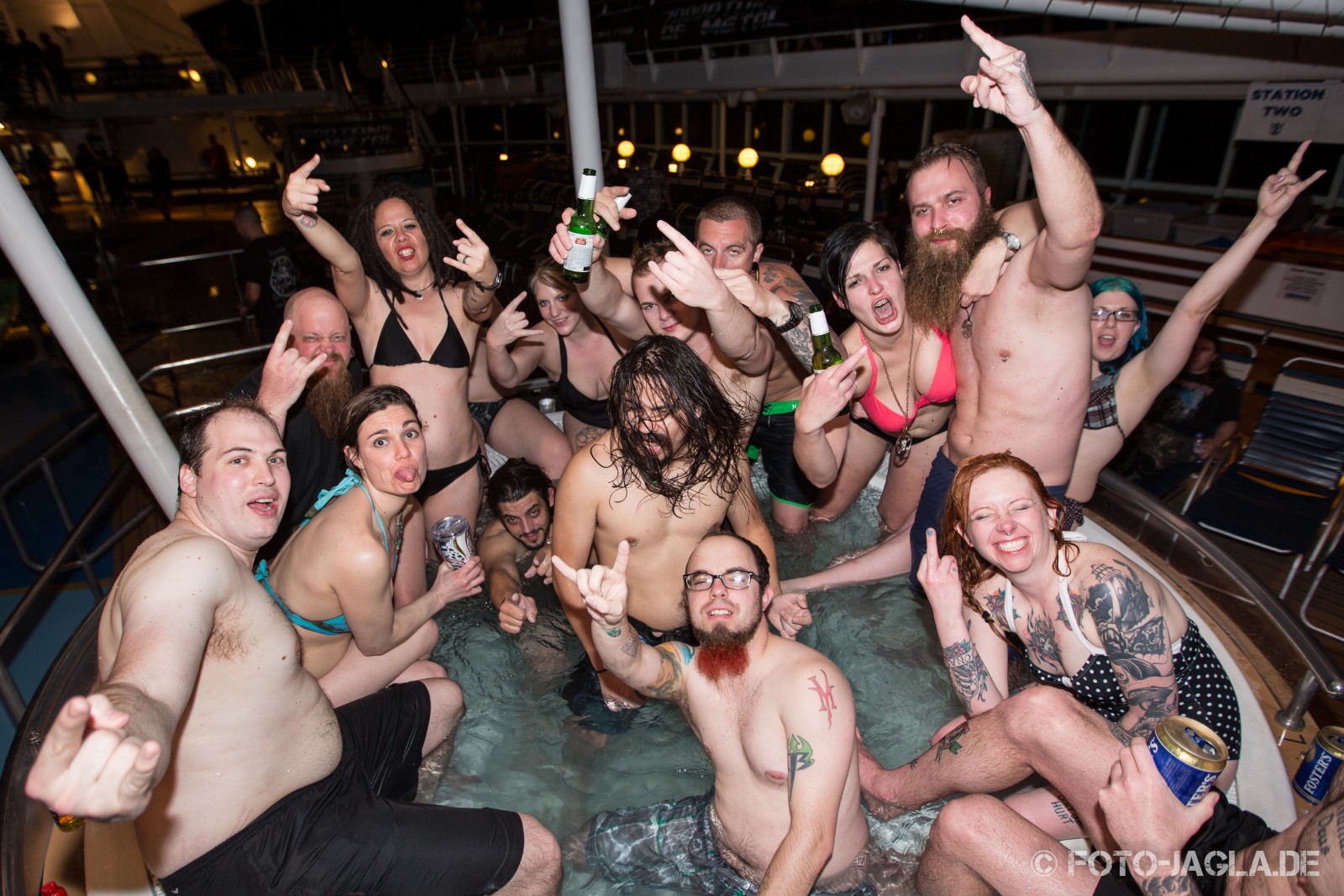 70000 Tons of Metal 2014 ::. Hot tub impression 70000 Tons of Metal 2014 ::. Hot tub impression