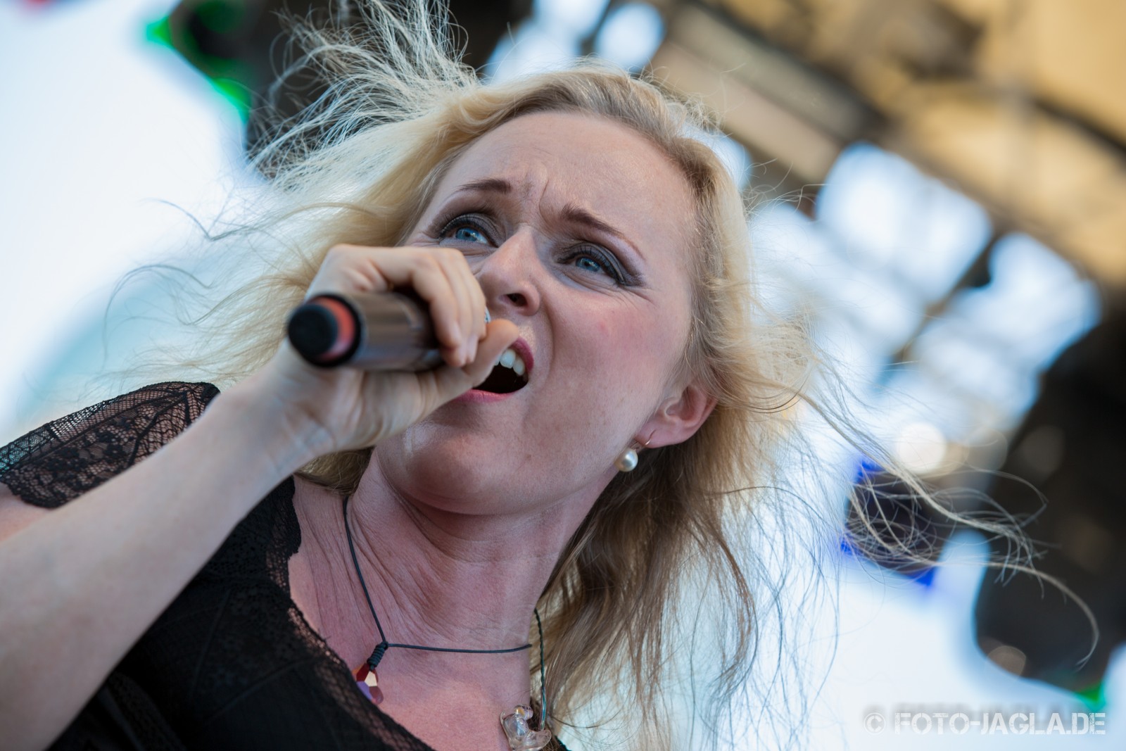 70000 Tons of Metal 2014 ::. Leaves' Eyes 70000 Tons of Metal 2014 ::. Leaves' Eyes