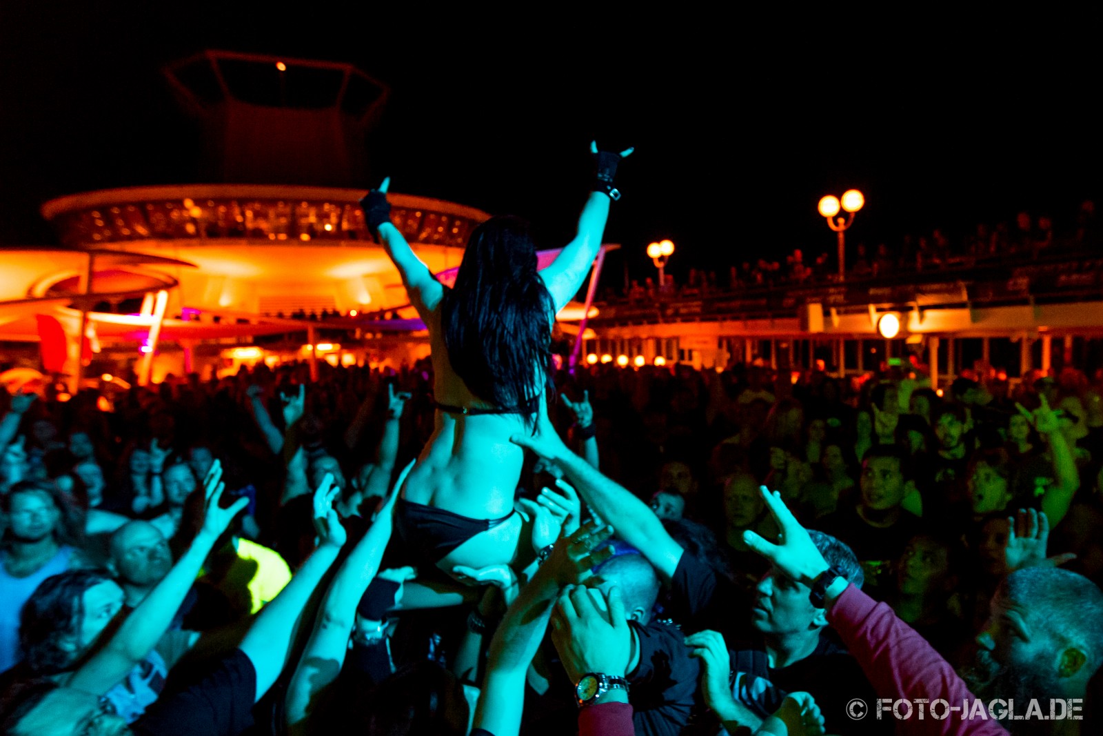 70000 Tons of Metal 2014 ::. Crowd @ Fear Factory 70000 Tons of Metal 2014 ::. Crowd @ Fear Factory