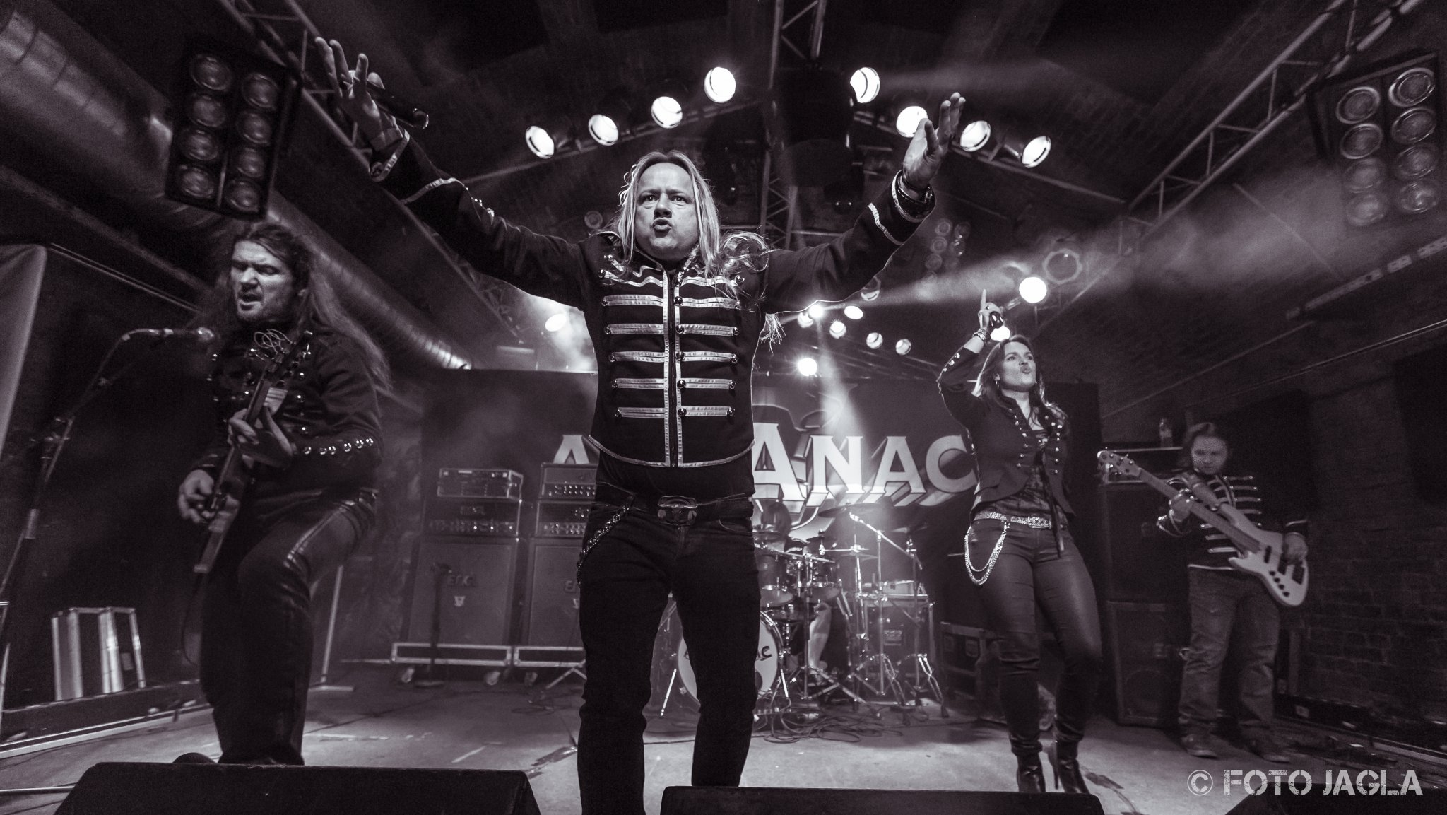 Almanac als Very Special Guests von Orden Ogan auf der Almanac als Very Special Guests von Orden Ogan auf der